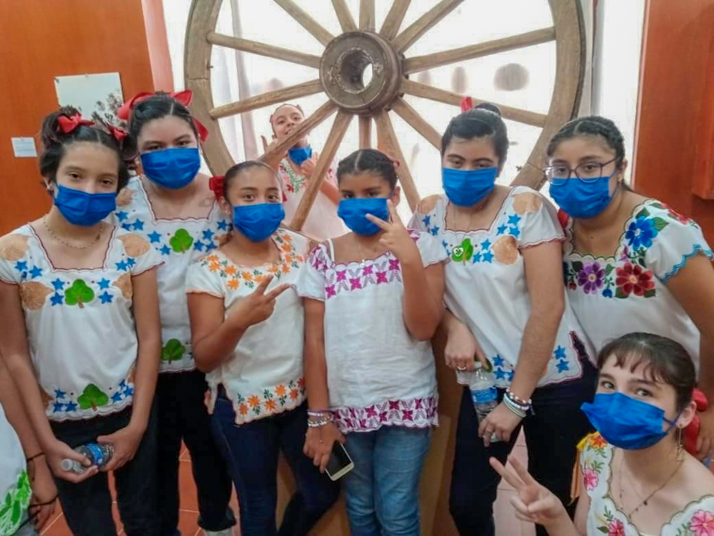 Semillero Creativo de Coro comunitario en movimiento 